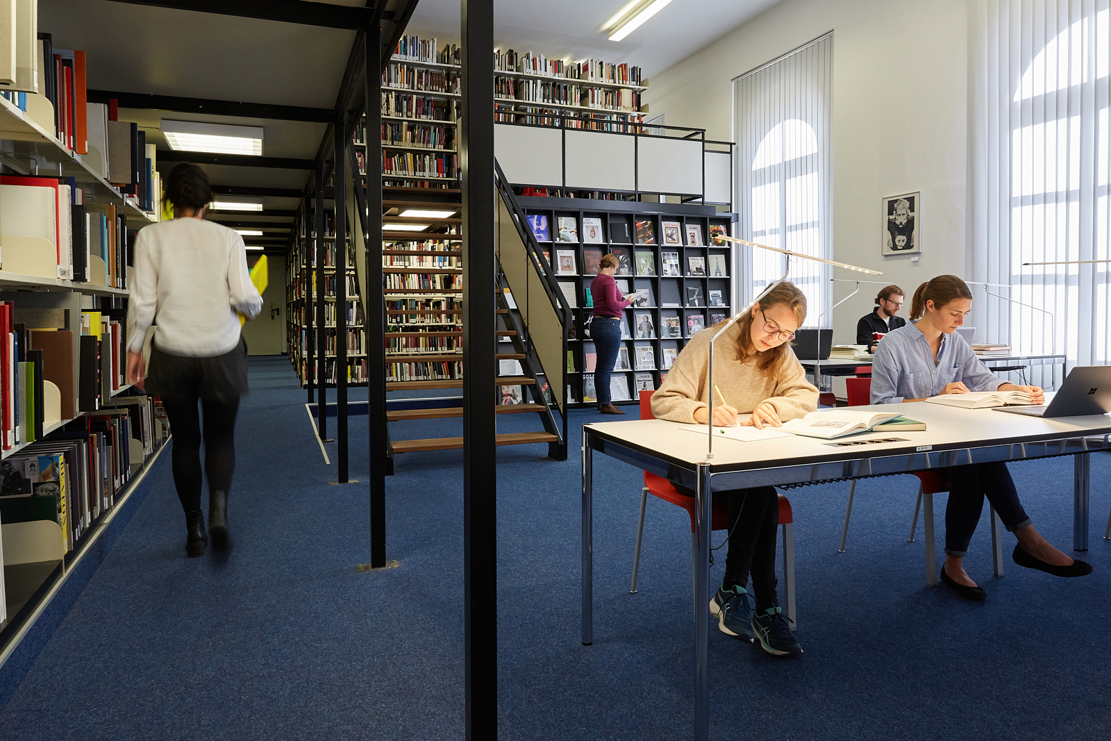 Bibliothek // Ab 20. Juni erhöhtes Platzangebot - Lesesaal 3 wieder zugänglich