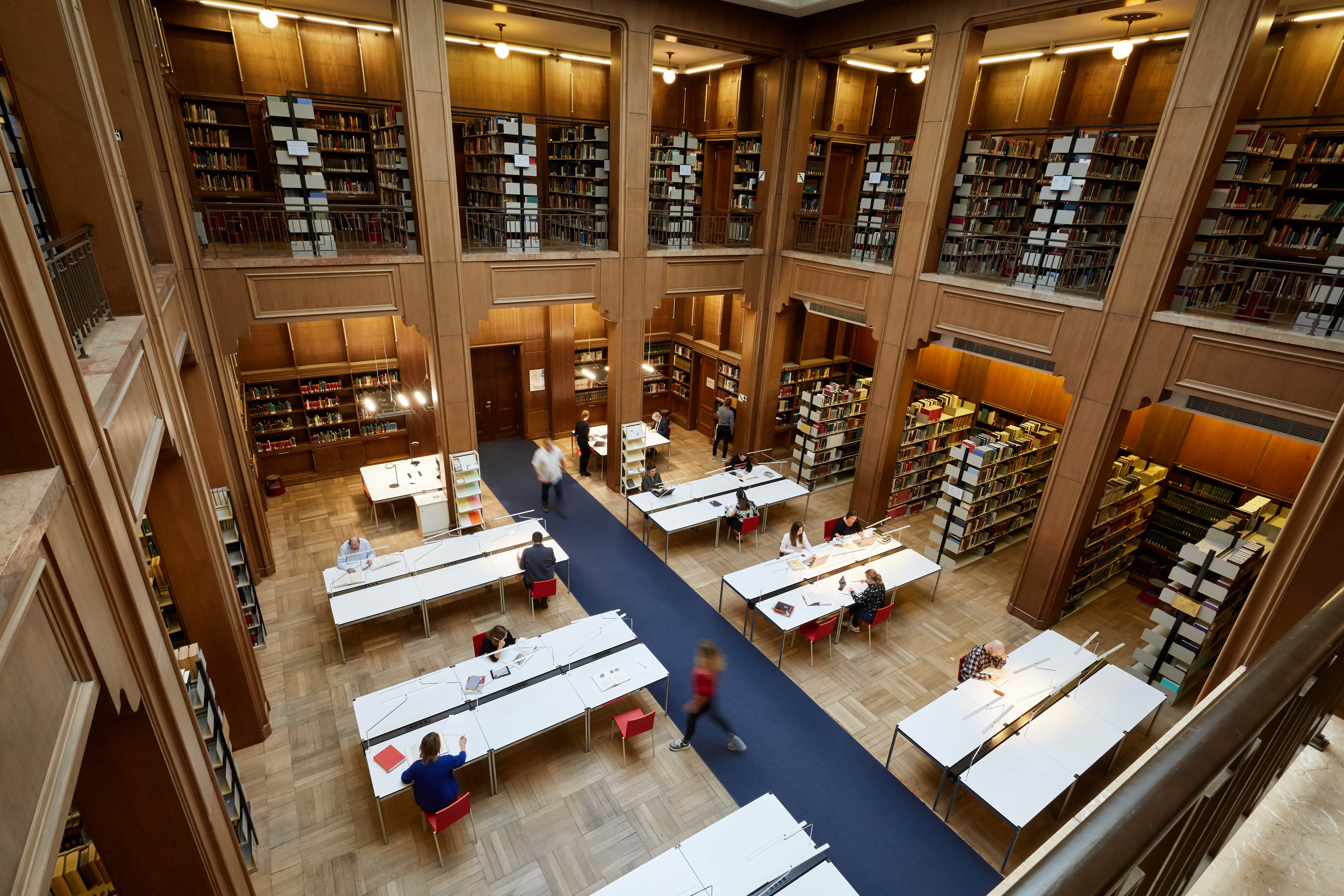 Neukonzeption der Räumlichkeiten im Bereich der Bibliothek