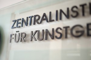 Festvortrag Forschungspreis Angewandte Kunst 2011 // Lorenz Seelig: Golddosen aus Paris, Genf und Hanau – Zu Produktion und Vertrieb von Luxuswaren im 18. Jahrhundert