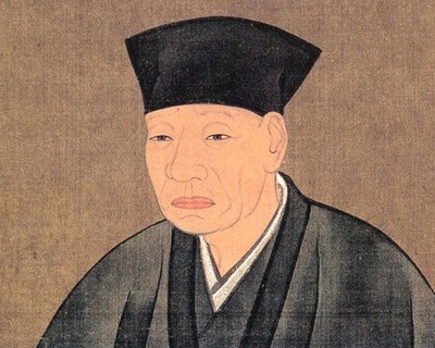Japanisches Gemälde eines älteren Mannes in offizieller Kleidung.