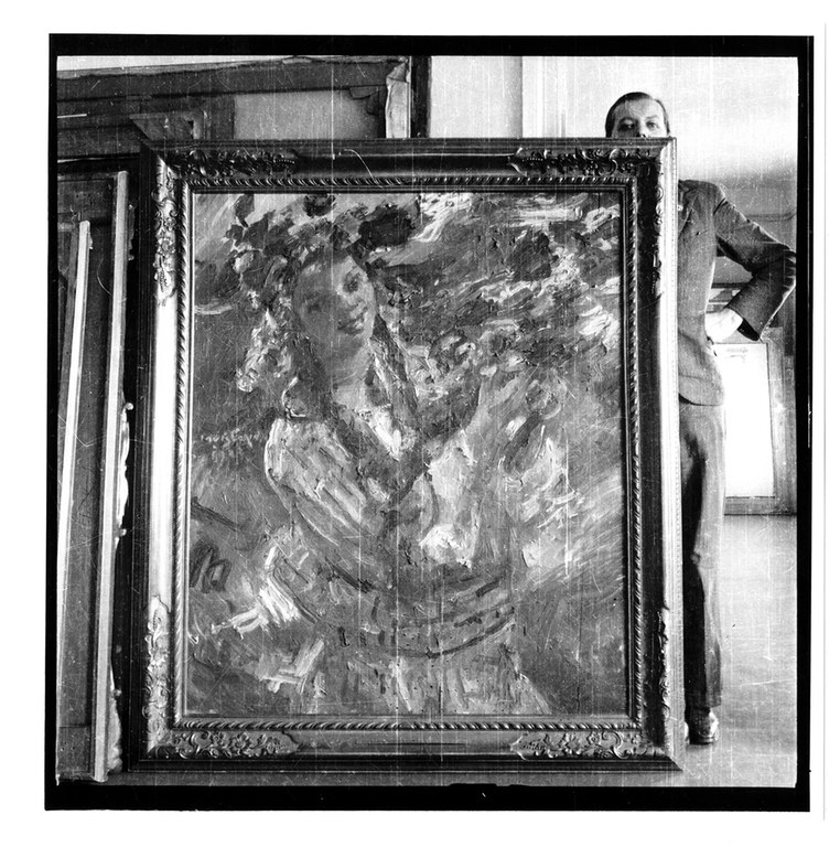 Fotodokumentation der als 'entartet' beschlagnahmten Kunstwerke im Depot in Schloss Schönhausen, Berlin 1938/39