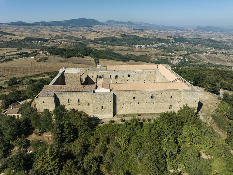 Festung in Landschaft
