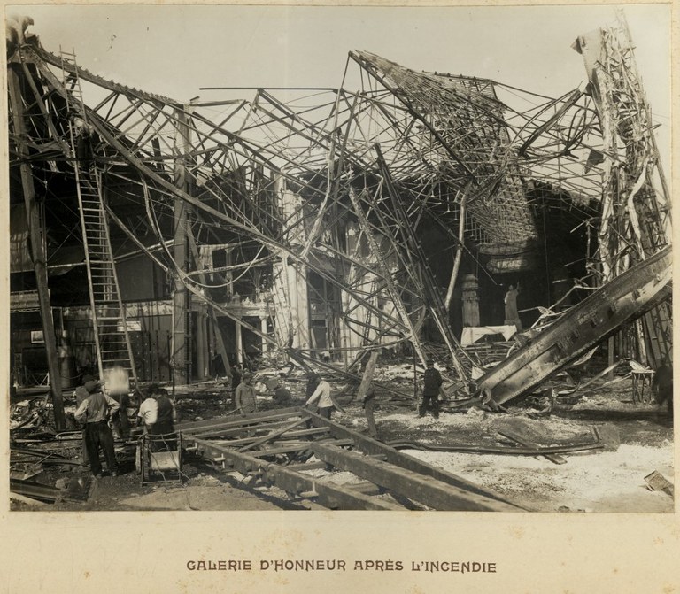 Fotografie eines kaputten Gebäudes