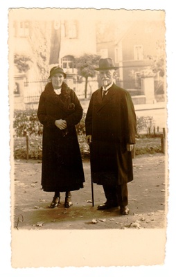 Karoline und Isidor Heller in Regensburg, um 1933. Foto in Familienbesitz (Nachfahren nach Heller, Jochsberger und Bechhöfer)