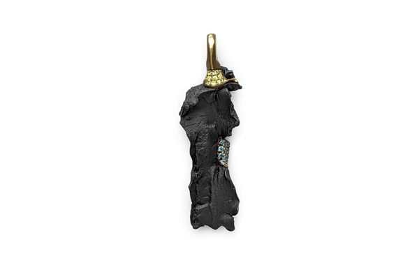 Jean-Philippe Miller-Tremblay // Transforming Weapons into Precious Objects during the War in Ukraine (2022 – Present)
