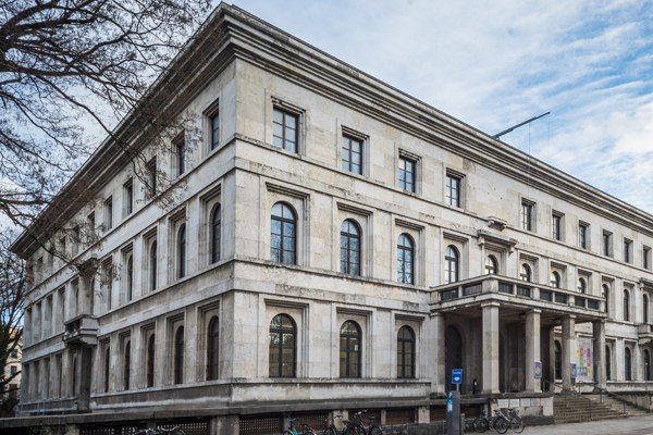 die-geschichte-des-zentralinstituts-fuer-kunstgeschichte